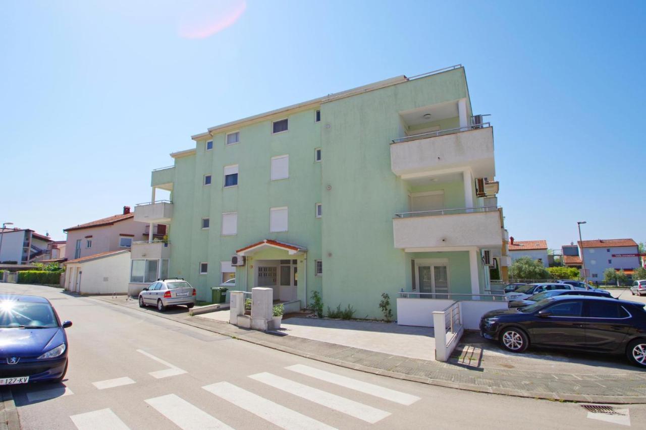 Holiday Apartment Sky, Medulin Ngoại thất bức ảnh